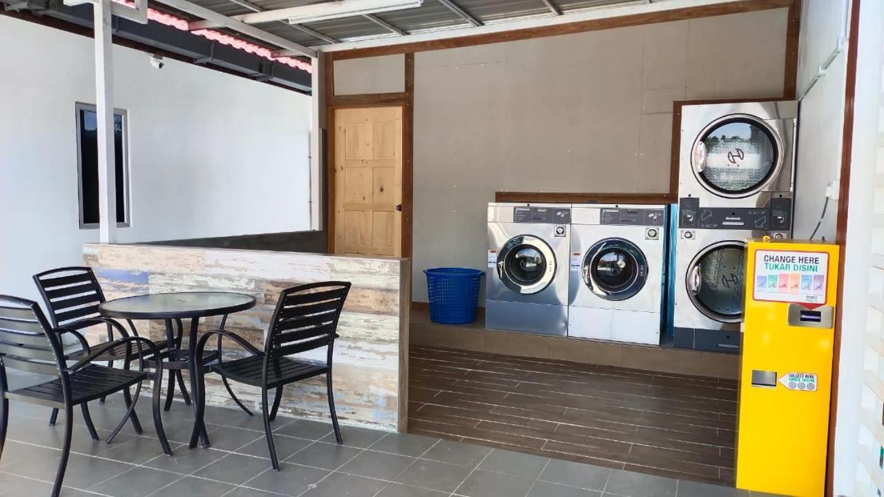The Nutshell Chalet Langkawi Pantai Cenang  Exterior photo